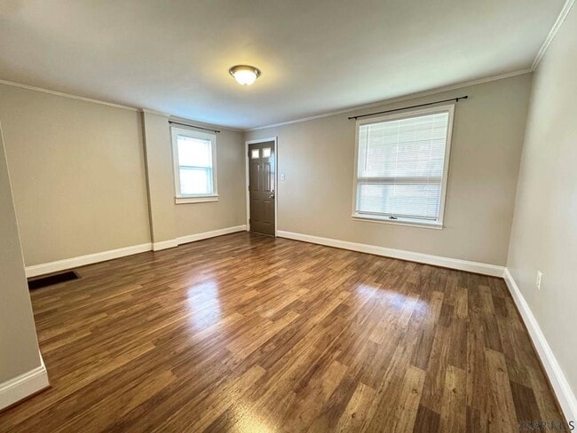 Photo - 610 Graham Ave