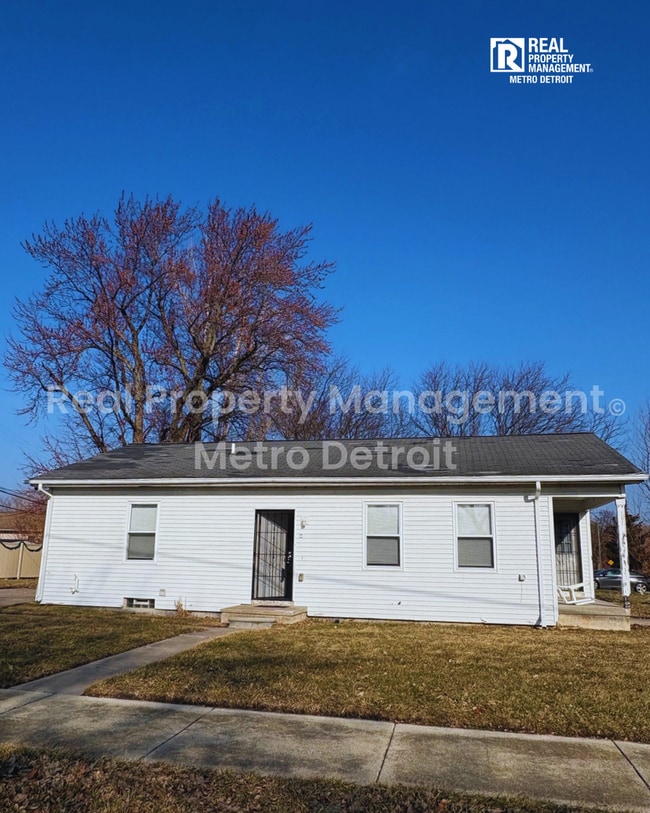 Photo - 433 Navahoe St