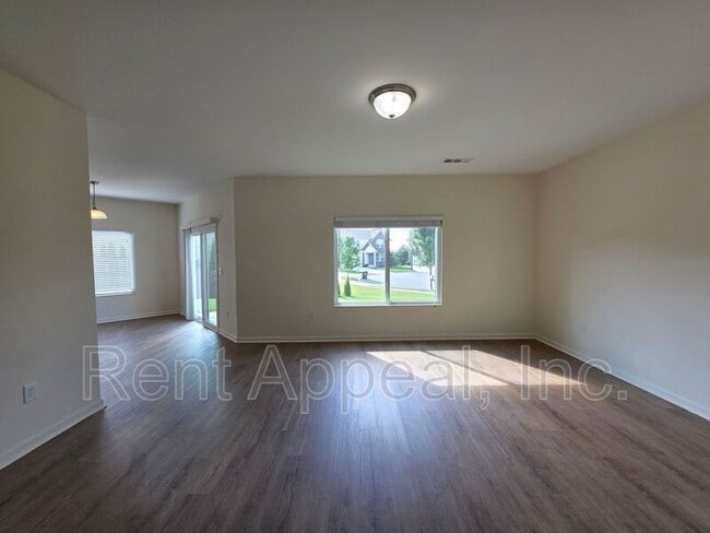 Photo - 1490 Avalon Creek Rd