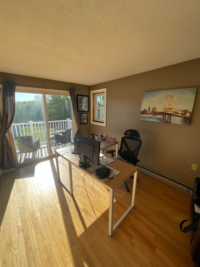 Photo - Townhouse located at Pheasant Hill, North Berwick Maine