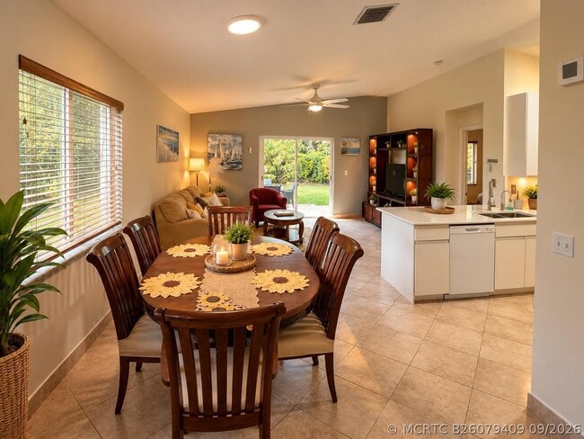 1245 SW 46th Way