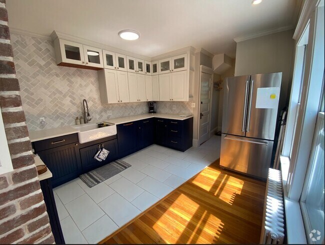 Building Photo - 319 Concord Ave Unit 1 Rental