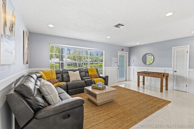 Photo - 1422 Coolidge St