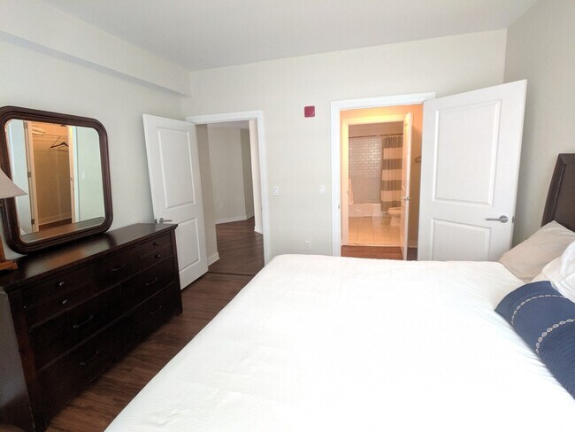 175 Blossom St Unit GO ID1059123P