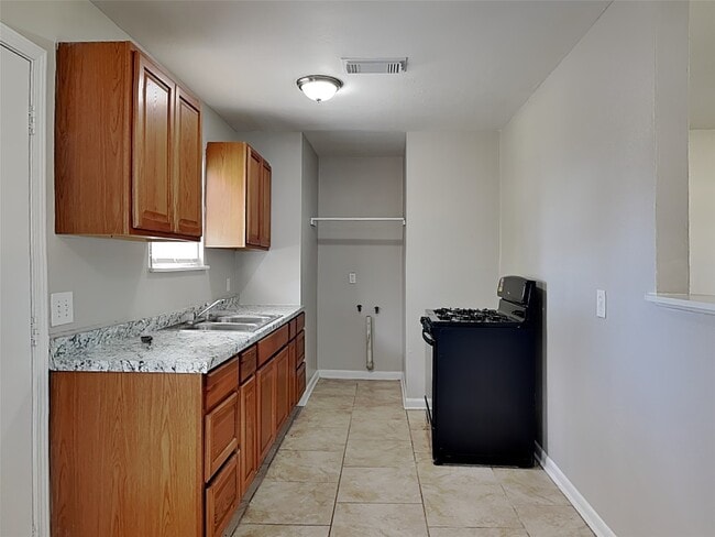 Photo - 3808 Washington St