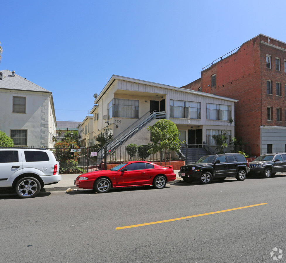 Photo - 418 S New Hampshire Ave Apartments