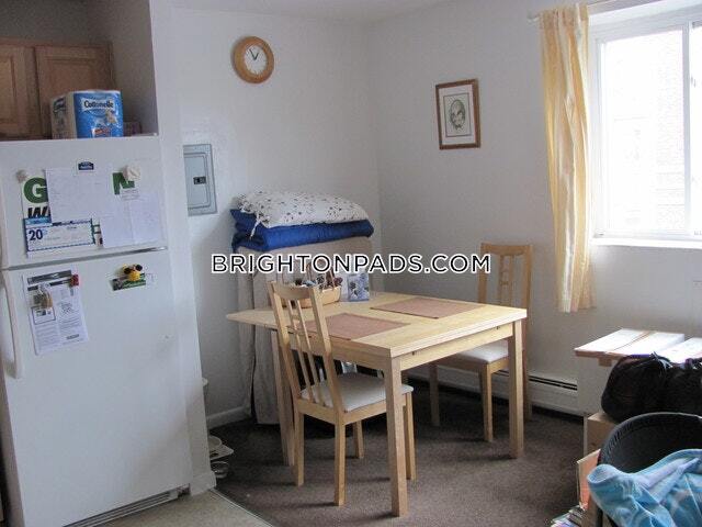 Photo - 1575 Commonwealth Ave Unidad 7