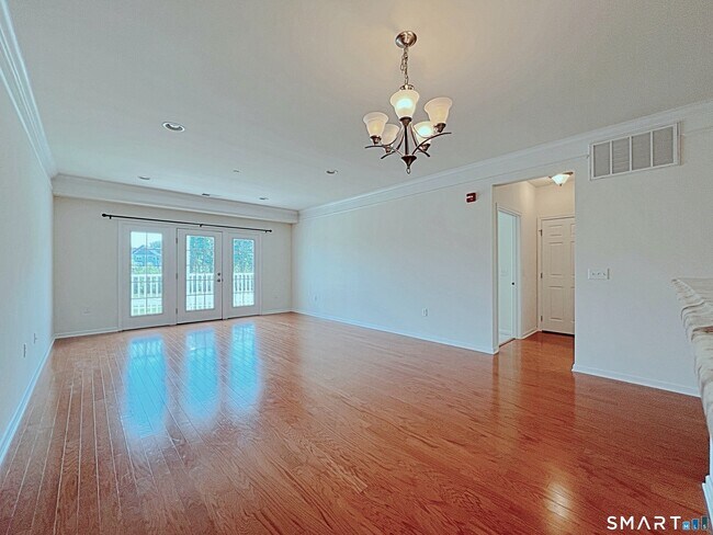 Photo - 113 Center Meadow Ln Unit 113