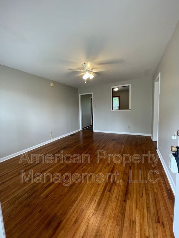 Photo - 523 E Duncan St