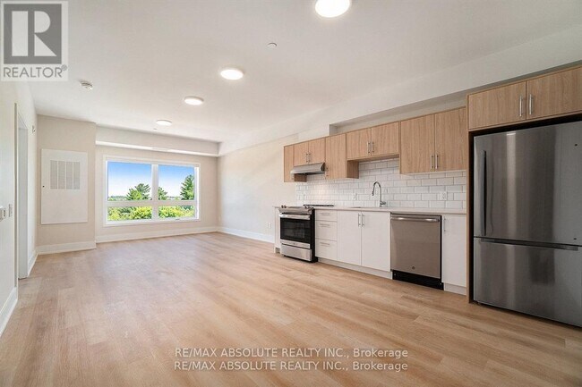 Photo - 12 Thomas St S