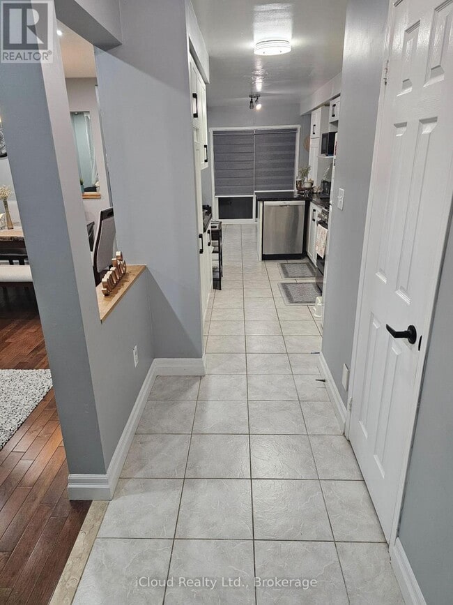 Photo - 5944 Ridgecrest Trail