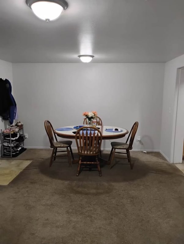 Photo - 230 E Center St