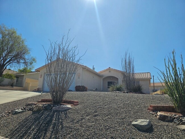 Building Photo - Winter Rental 2025/2026 Open 3 months!!