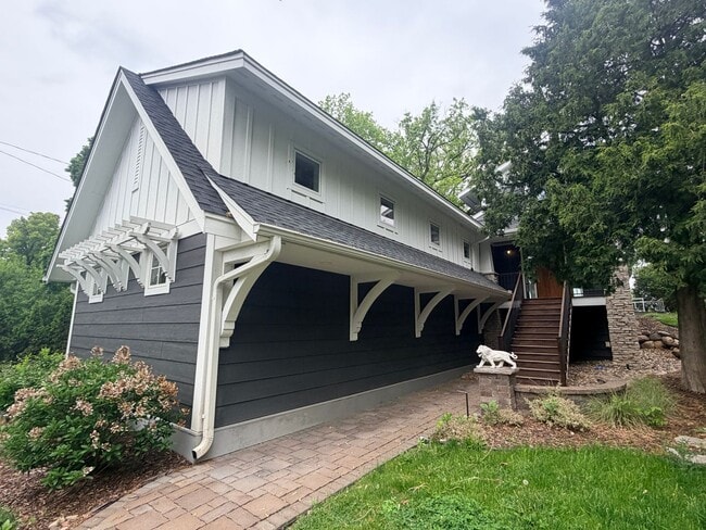 Photo - Lake Home For Rent