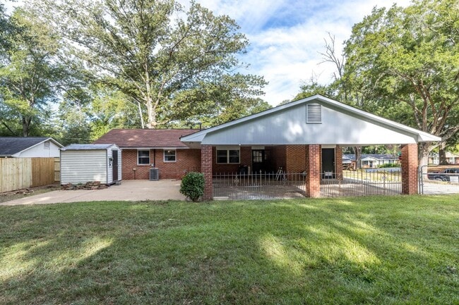 Photo - 6516 Bradford Dr