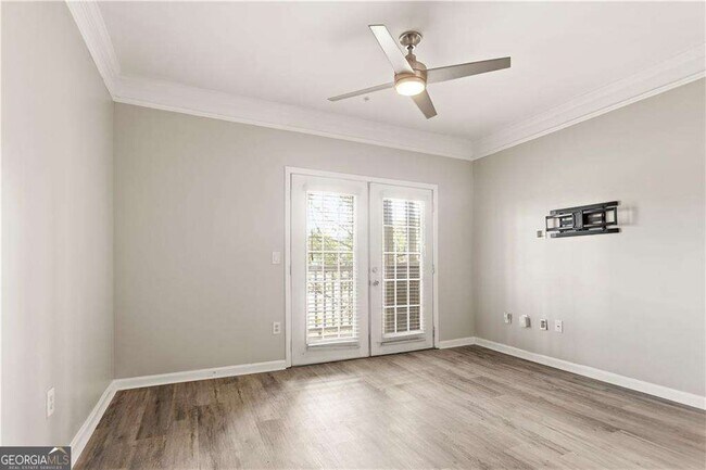Photo - 2700 Pine Tree Rd NE Unit 2303