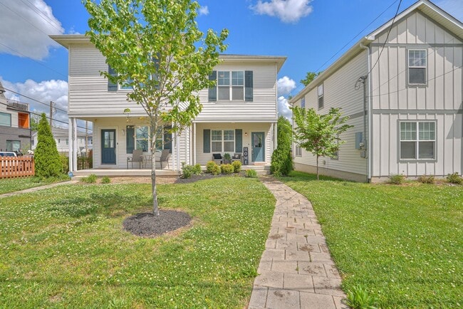 Photo - 1734 Pecan St