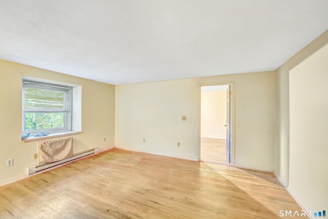 Photo - 364 Colonial Ave Unidad 7B