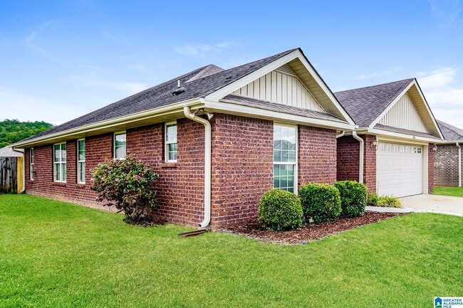 Photo - 955 Clover Ave