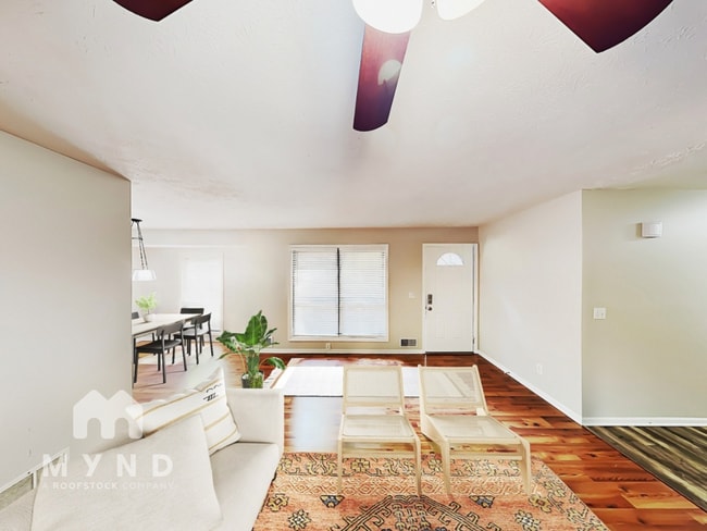 Photo - 1253 Blazing Ridge W SW