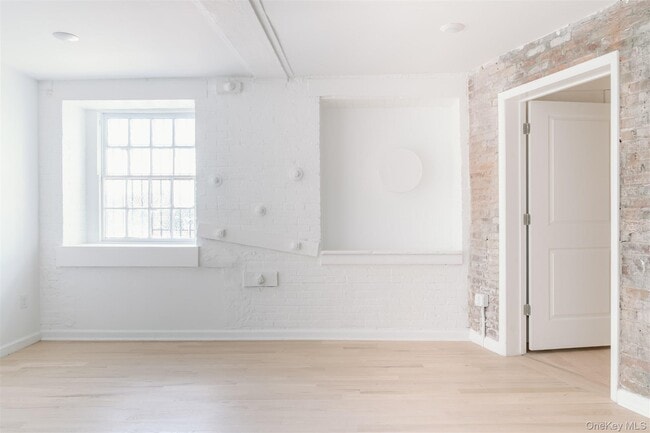 Building Photo - 155 River St Unit BA