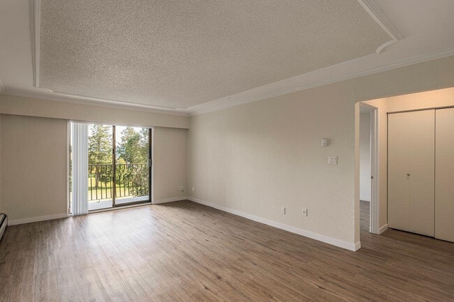 Photo - Highland Place