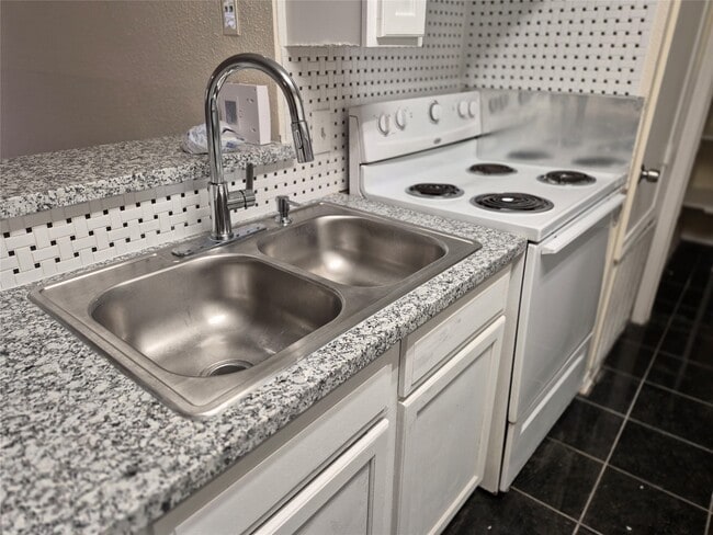 Photo - 10847 Braes Bend Dr