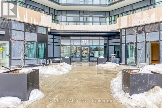 Photo - 395 Dundas St W Unit 302