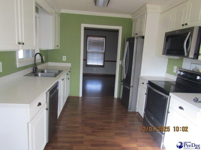 Photo - 864 Thunderbird Dr