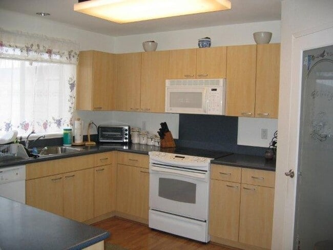 Photo - Wonderful 3 BD / 2.5 BA Home in Waipahu!!!