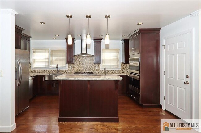 Photo - 1299 Kline Pl
