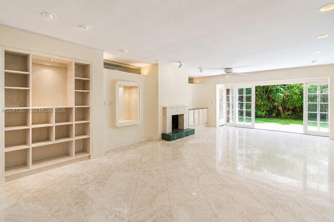 Photo - 3441 Poinciana Ave