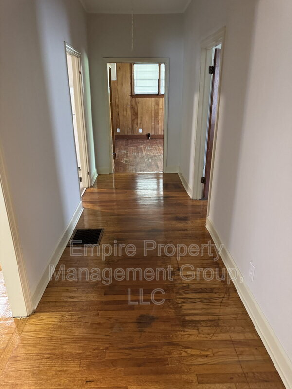 Photo - 1313 Campbell St