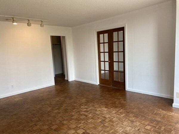 Photo - 44 Washington St