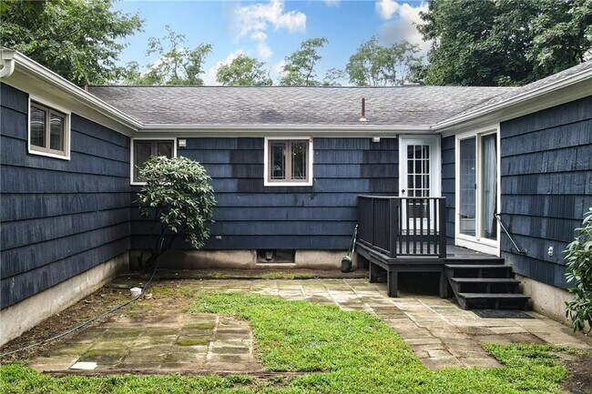 123 Lockhaven Rd