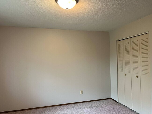 Photo - Lantern Square Apartments Spacious 1, 2 & 3 Bedrooms