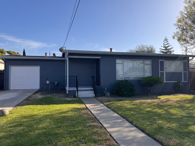 Building Photo - 622 Carpino Ave Rental