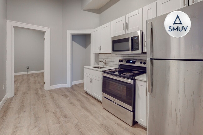Building Photo - 5 N Carey St Unit 1 Rental
