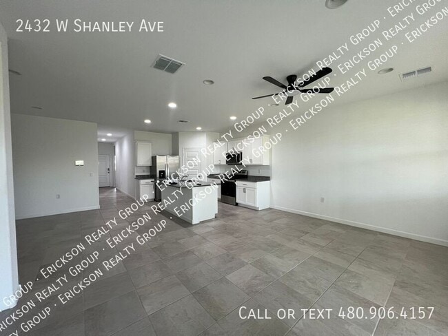 Photo - 2432 W Shanley Ave