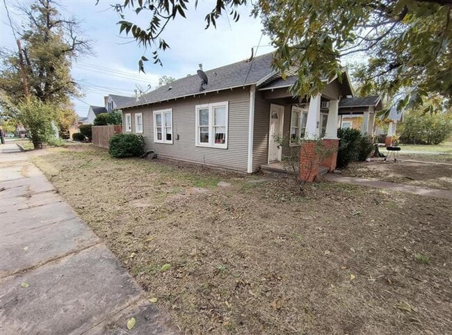 Building Photo - AFFORDABLE 1 Bedroom 1 Bath AVAILABLE SOON! WATER INCLUDED!