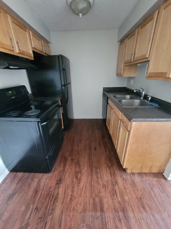 Photo - 4600 Applegrove St Condo