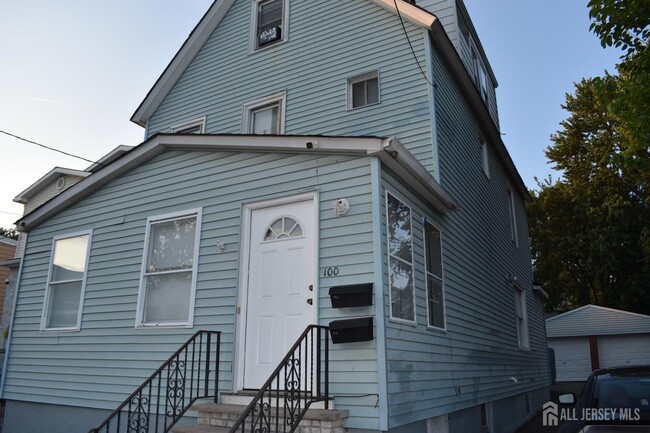 Building Photo - 100 Randolph St Rental