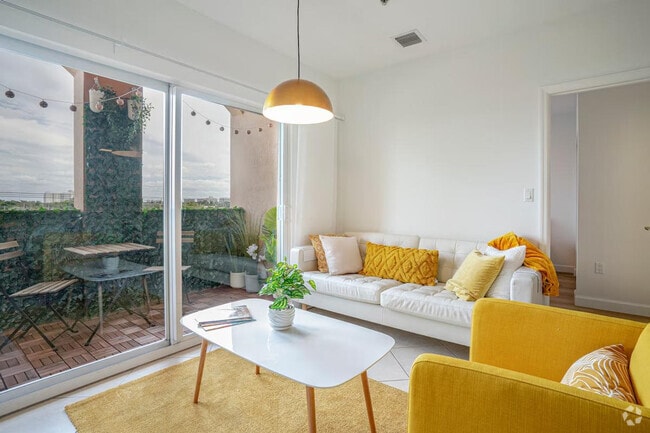 Building Photo - 2280 SW 32nd Ave Rental