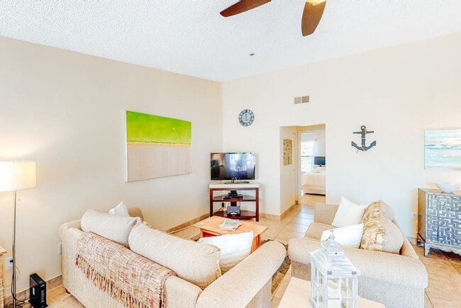 Building Photo - 3601 E Bay Dr Unit SI ID1591456P