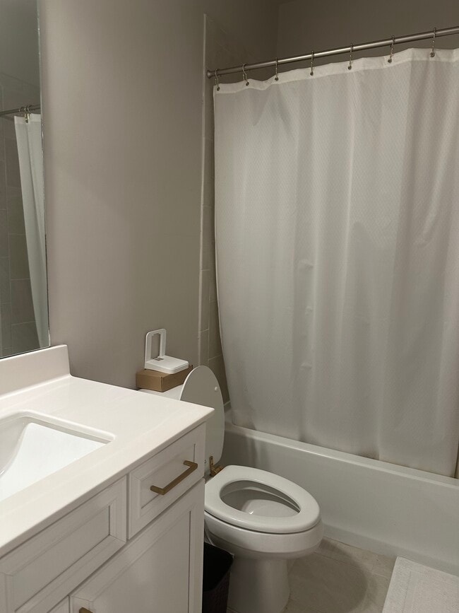 Photo - 805 Mackay Crk