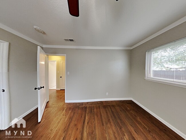 Photo - 779 Vallejo Way