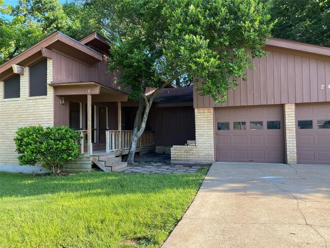 Photo - 24600 Darkwood Ct