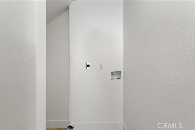 Photo - 711 W 80th St