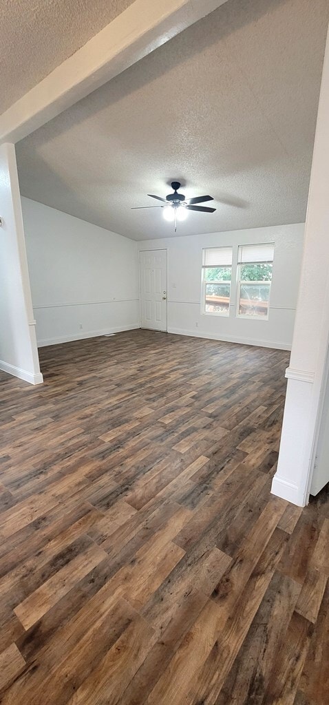 Photo - 7100 Airline Dr