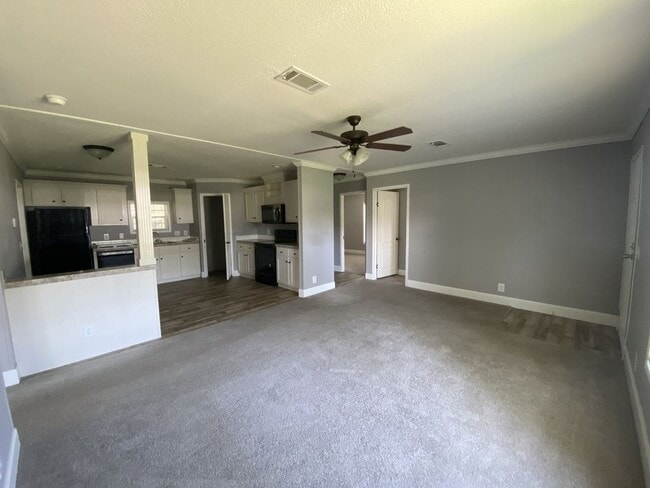 Photo - 10 Gatehouse Ct